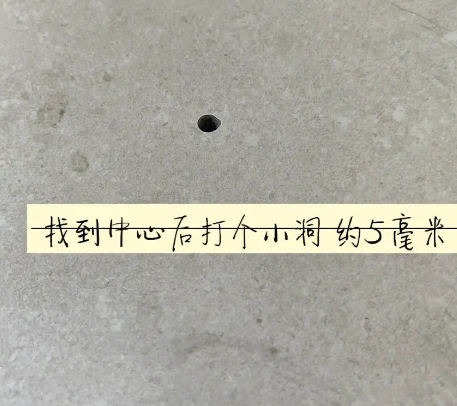 宝山瓷砖空鼓维修公司专业解答在瓷砖铺贴过程中，如果砂料搅拌不均匀，将会带来以下问题